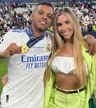  Luana Atik Lopes with her boyfriend, Rodrygo.